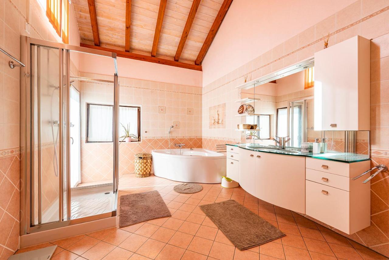 Casa Luna - Wonderful Lake View Brione sopra Minusio Екстериор снимка